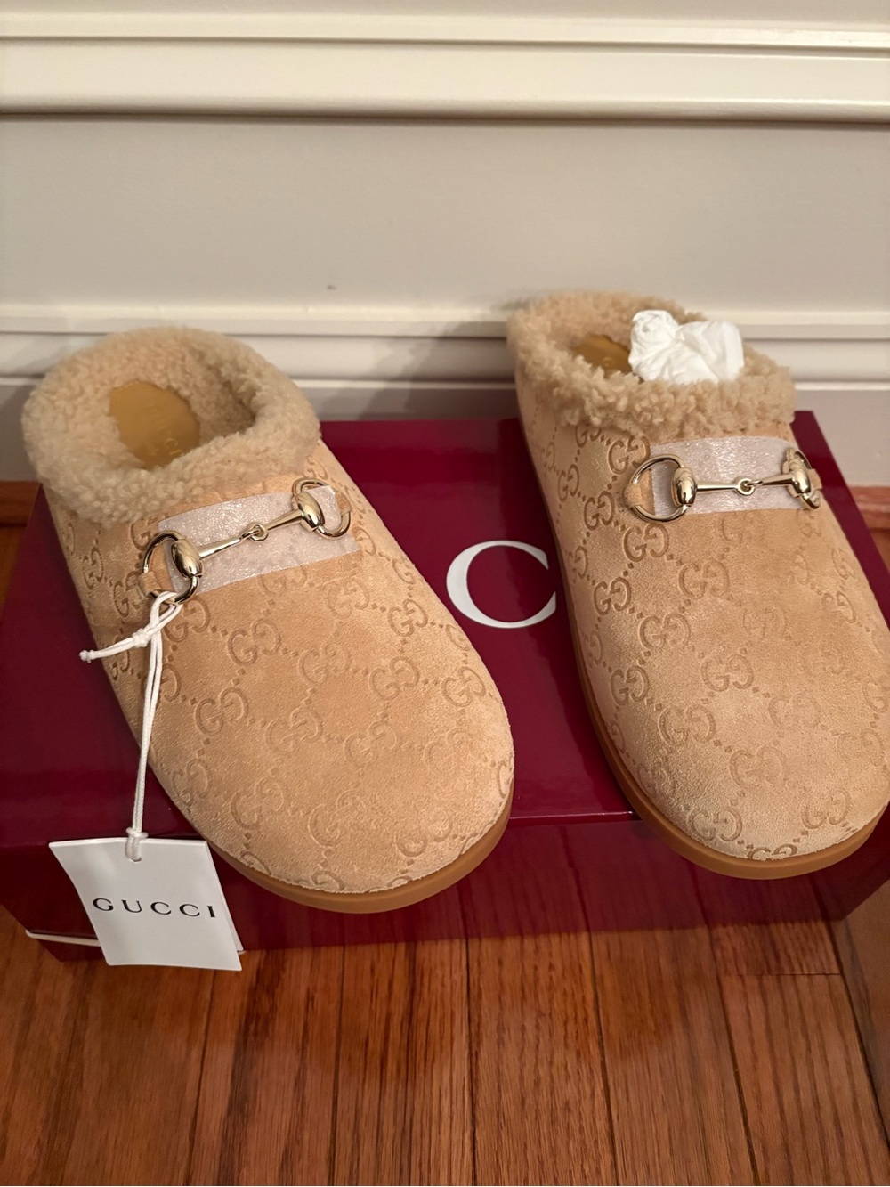 Gucci shearling mule NIB